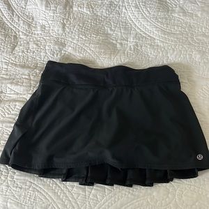 Black Lulu Lemon Tennis Skirt